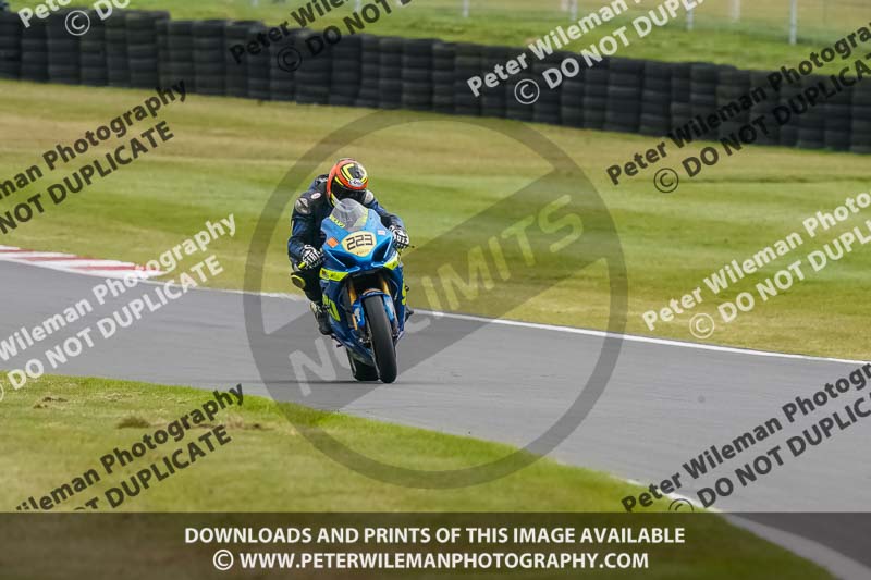 cadwell no limits trackday;cadwell park;cadwell park photographs;cadwell trackday photographs;enduro digital images;event digital images;eventdigitalimages;no limits trackdays;peter wileman photography;racing digital images;trackday digital images;trackday photos